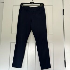 NWOT Old Navy Pixie Pants - Size 4